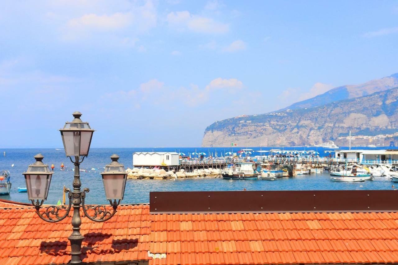 Estate4Home - La Grotta Azzurra ซอร์เรนโต ภายนอก รูปภาพ