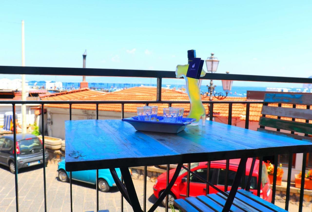 Estate4Home - La Grotta Azzurra ซอร์เรนโต ภายนอก รูปภาพ